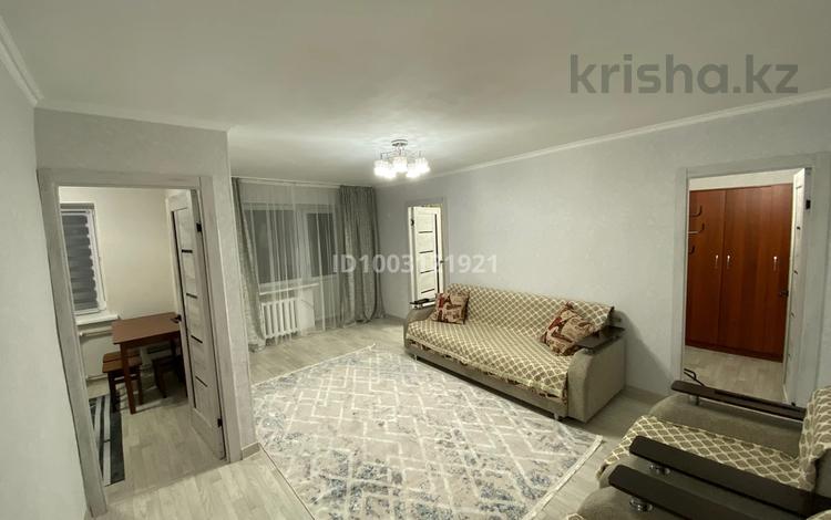 2-бөлмелі пәтер · 44 м² · 2/5 қабат, Аймаутова 178 — Железнодорожный вокзал, бағасы: 190 000 ₸ в Семее — фото 2