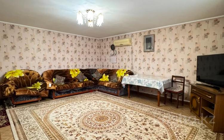Отдельный дом · 4 комнаты · 150 м² · 15 сот., Родниковая — п.Радужный за 41 млн ₸ в Усть-Каменогорске — фото 8