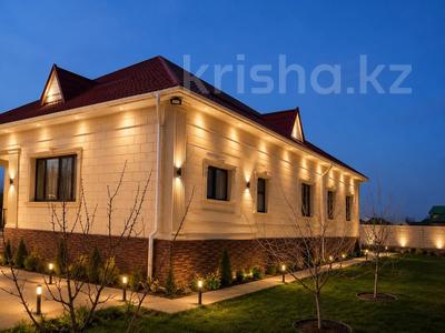 Дом · 4 комнаты · 300 м², Байдеуова 54 — С Курлык за 60 000 ₸ в Касымбек датка