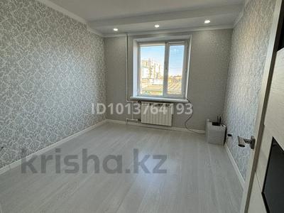 3-комнатная квартира · 70 м² · 4/5 этаж, мкр 11, Шайкенова — ТД Нектар, 9 школа гимназия за 26 млн ₸ в Актобе