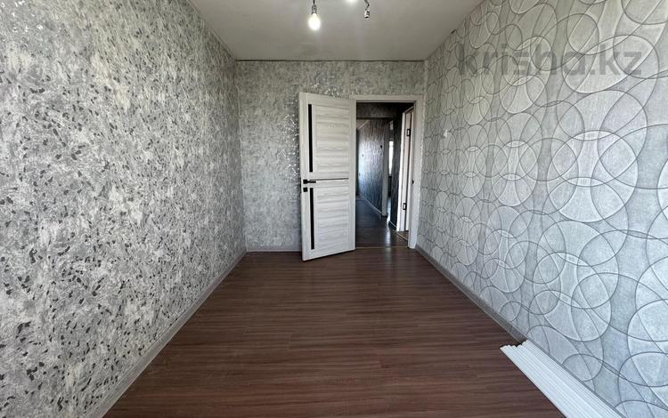 3-комнатная квартира · 64 м² · 5/5 этаж, Жанмугурова за 16.3 млн 〒 в Талдыкоргане, военный городок Улан — фото 2
