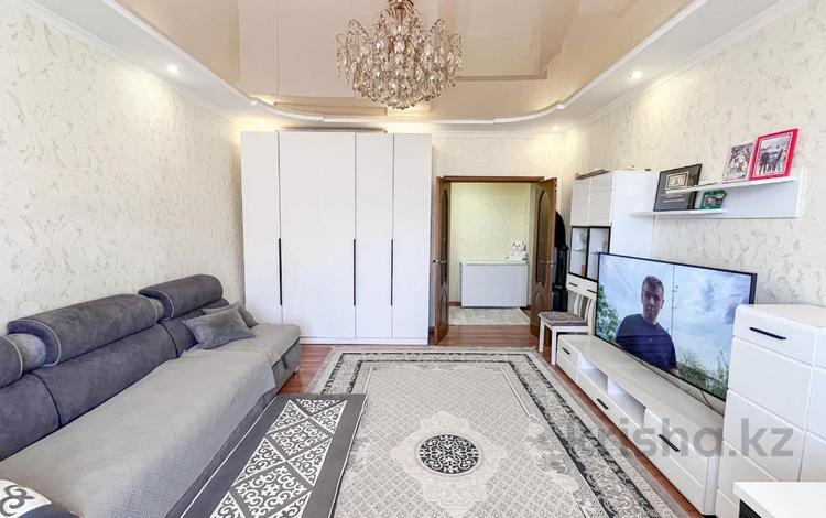 2-комнатная квартира · 65 м² · 3/5 этаж, микрорайон Болашак за 28 млн ₸ в Талдыкоргане, мкр Болашак — фото 3