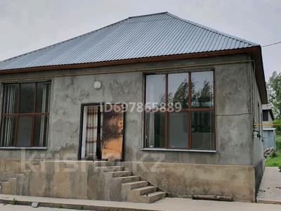 Продажа домов и дачи в Туркестанской обл.: Дача · 4 комнаты · 110 м² · 10 сот., Балыкты — Пыстелы за 19 млн 〒 Дача · 4 комнаты · 110 м² · 10 сот., Балыкты — Пыстелы за 19 млн 〒 в Туркестанской обл.