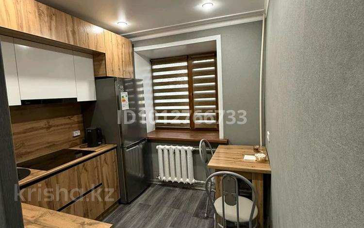 1-комнатная квартира · 35 м² · 2/5 этаж, 35-ый квартал 3 за 13 000 ₸ в Семее — фото 2