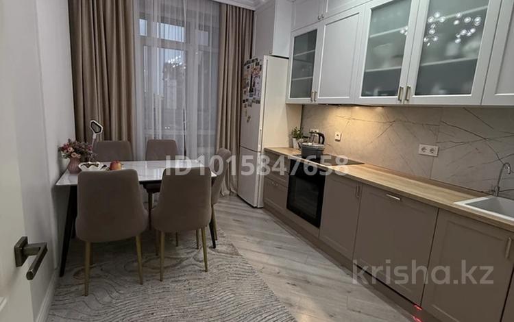 4-бөлмелі пәтер · 99.8 м² · 4/10 қабат, Максут Нарикбаев 22, бағасы: 75 млн ₸ в Астане, Нура р-н — фото 2