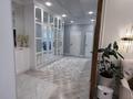 4-бөлмелі пәтер · 99.8 м² · 4/10 қабат, Максут Нарикбаев 22, бағасы: 75 млн ₸ в Астане, Нура р-н — фото 11