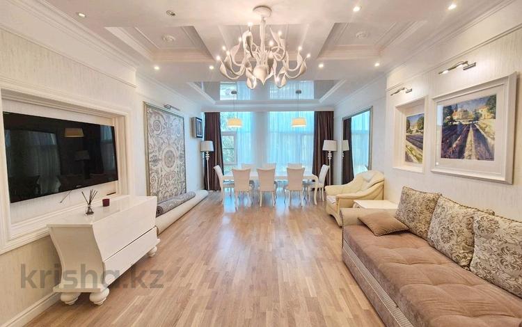 5-бөлмелі пәтер · 190 м² · 3/7 қабат, Арай 49, бағасы: ~ 160 млн ₸ в Астане, Есильский р-н — фото 2