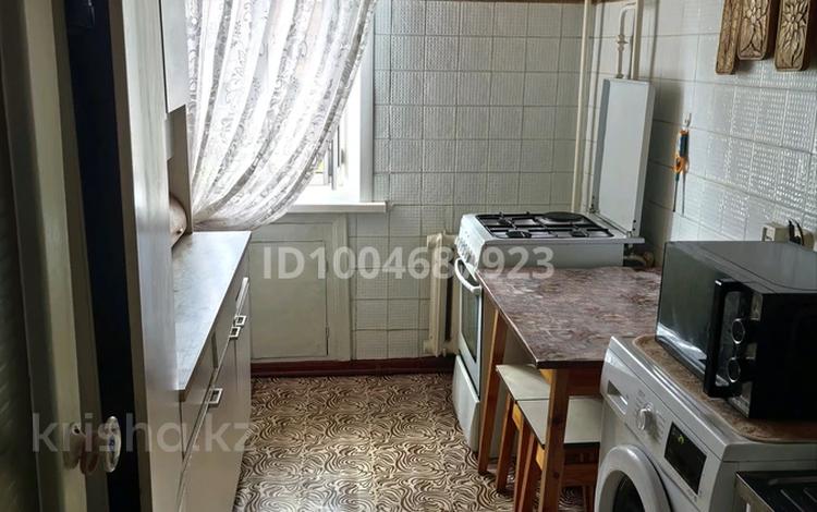 3-бөлмелі пәтер · 56 м² · 3/5 қабат, мкр Михайловка , ул. Доватора 3/2 — Ул.Доватораи ул Прогресса, бағасы: 15.5 млн ₸ в Караганде, Казыбек би р-н — фото 2