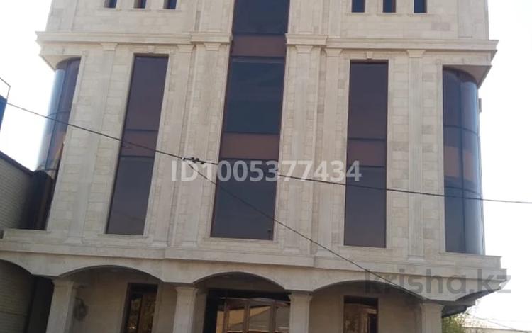 Магазины и бутики · 2236 м² за 3.8 млн 〒 в Шымкенте, Енбекшинский р-н — фото 13