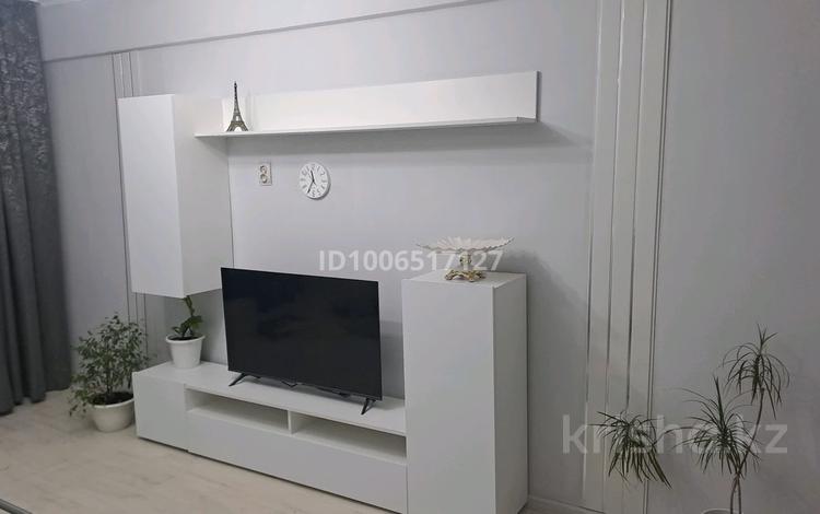 2-бөлмелі пәтер · 45 м² · 5/5 қабат, Есенберлина 32 — Республика, Бейбитшилик, бағасы: 19 млн ₸ в Астане, Сарыарка р-н — фото 2