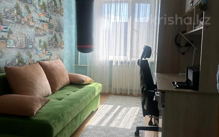 3-комнатная квартира · 60 м² · 4/4 этаж, Торайгырова 95 за ~ 16.4 млн 〒 в Павлодаре — фото 4