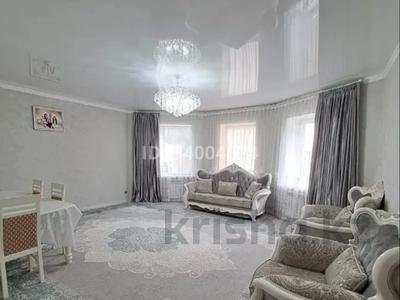 Отдельный дом • 4 комнаты • 170 м² • , Карбышева за 65 млн 〒 в Уральске