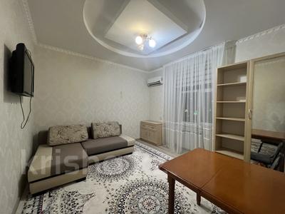 2-комнатная квартира, 60 м², 2/3 этаж, проспект Таукехана 51 за 25 млн 〒 в Шымкенте