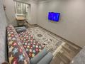 2-комнатная квартира · 70 м² · 5/6 этаж, мкр 4, 2 километр 20 — Сити центр за 15 000 ₸ в Уральске