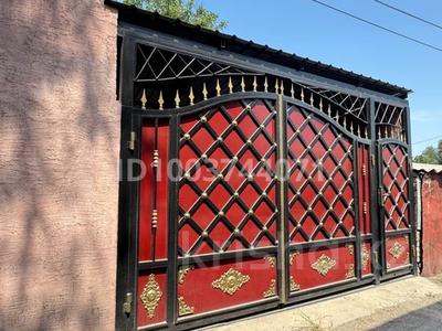 Жеке үй · 4 бөлме · 104 м² · 2 сот., Резвых — Алтай базар, бағасы: ~ 40 млн ₸ в Алматы, Турксибский р-н