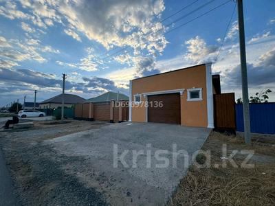 Продажа домов и дачи в Атырауской обл.: Отдельный дом · 4 комнаты · 60 м² · 9 сот., мкр Балауса, 8 42 за 31 млн 〒 Отдельный дом · 4 комнаты · 60 м² · 9 сот., мкр Балауса, 8 42 за 31 млн 〒 в Атырау