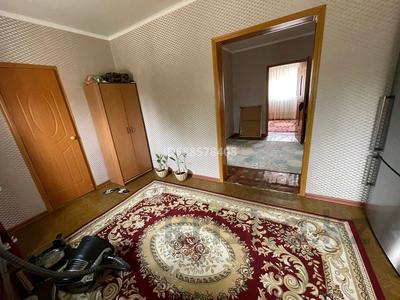 Жеке үй · 3 бөлме · 100 м² · , Рахат 2 8 107 — 107, бағасы: 15 млн ₸ в Жанаозен
