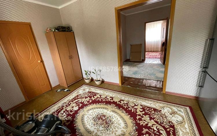 Отдельный дом · 3 комнаты · 100 м², Рахат 2 8 107 — 107 за 15 млн ₸ в Жанаозен — фото 2