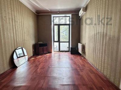 3-бөлмелі пәтер · 72.4 м² · 3/3 қабат, Абая, бағасы: 61 млн ₸ в Алматы, Медеуский р-н