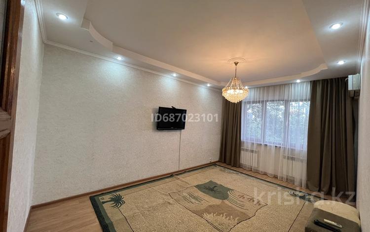3-комнатная квартира, 86 м², 4/5 этаж, мкр №11 17 за 52 млн 〒 в Алматы, Ауэзовский р-н — фото 2