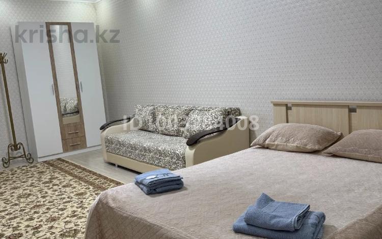 1-комнатная квартира · 48 м² · 5/9 этаж, мкр Нурсая, Таумуш Жумагалиев 10 за 15 000 〒 в Атырау — фото 2