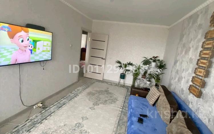 3-комнатная квартира · 62 м² · 3/5 этаж, 3 мкрн 11 за 13.2 млн ₸ в Абай — фото 2