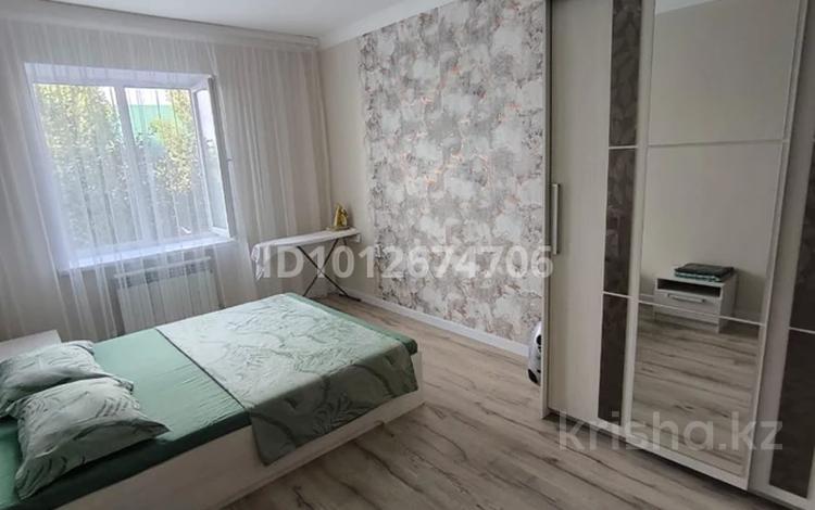 Квартиру с базой гостей · 71.6 м², бағасы: 27 млн ₸ в Актобе, мкр Авиатор — фото 2