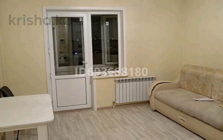 2-комнатная квартира, 46 м², 7/13 этаж помесячно, Кошкарбаева 68