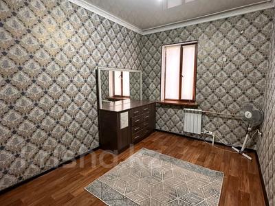 2-бөлмелі пәтер · 50 м² · 4/5 қабат, ЖЕЛТОКСАН — Казыбек би, бағасы: 22 млн ₸ в Шымкенте, Аль-Фарабийский р-н