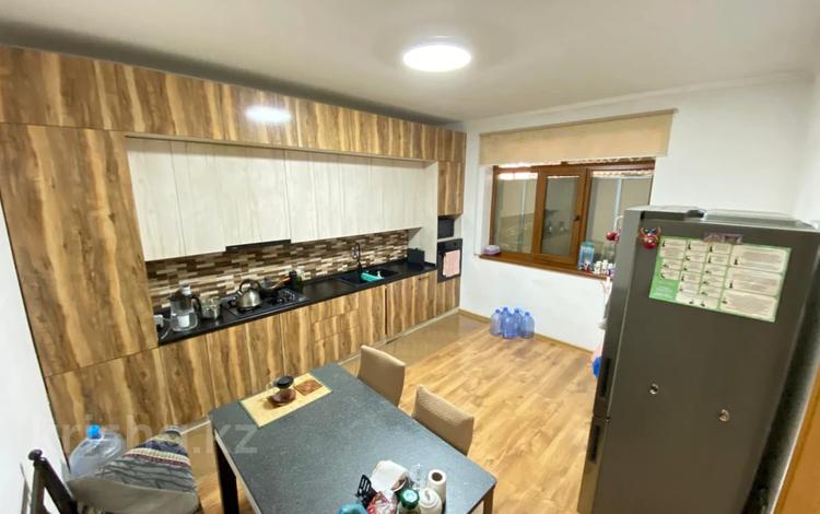 Жеке үй · 6 бөлме · 220 м² · 10 жүзд., Көкқайнар ш/а., бағасы: 140 млн ₸ в Алматы, Алатауский р-н — фото 2