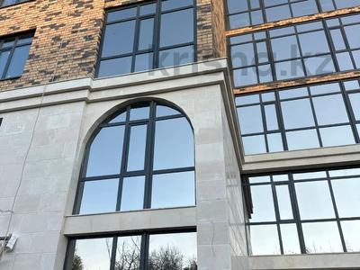 3-комнатная квартира · 99.9 м² · 9/9 этаж, Рахимова за ~ 46 млн 〒 в Петропавловске