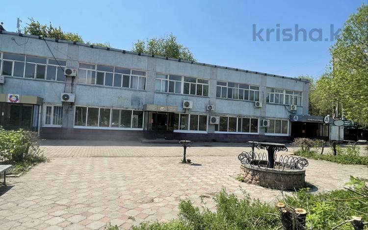 Свободное назначение, магазины и бутики, общепит, салоны красоты, медцентры и аптеки, образование, развлечения · 200 м² за 1 млн ₸ в Актобе, мкр 8 — фото 2