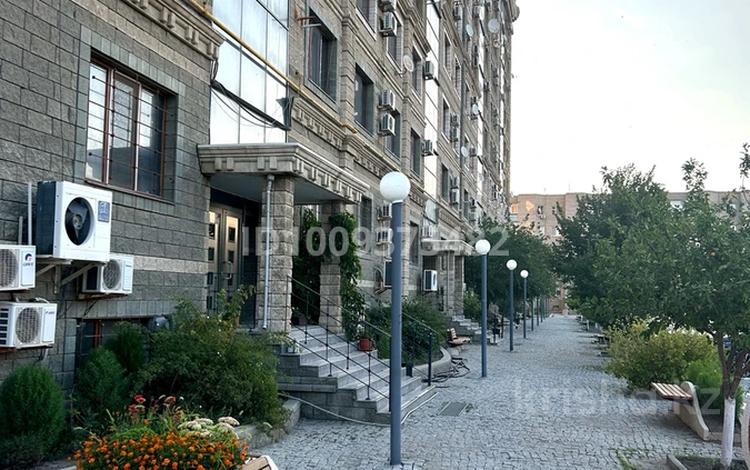 3-комнатная квартира · 110 м² · 6/9 этаж, проспект Каныш Сатпаев 60 за 45 млн 〒 в Атырау — фото 2