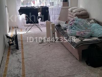 2-бөлмелі пәтер · 46 м² · 1/5 қабат, Садовая 4, бағасы: 6 млн ₸ в Топаре