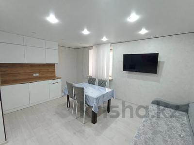2-бөлмелі пәтер · 55 м² · 8/10 қабат, мкр Новый Город, Ермекова — Березка, бағасы: 24 млн ₸ в Караганде, Казыбек би р-н