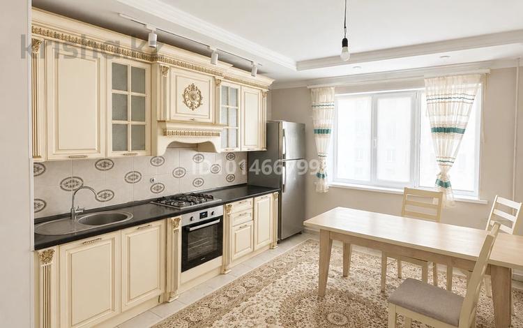 2-комнатная квартира · 100 м² · 4/9 этаж, мкр. Алмагуль, Амандосова 3 — Амандосова пр. Бейбарыс за 250 000 ₸ в Атырау — фото 2