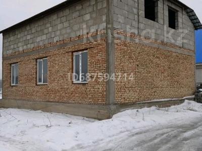 Продажа домов и дачи в Алматинской обл.: Отдельный дом · 4 комнаты · 198 м² · 6.04 сот., Участок 79 79 за 18.5 млн 〒 Отдельный дом · 4 комнаты · 198 м² · 6.04 сот., Участок 79 79 за 18.5 млн 〒 в Казцик