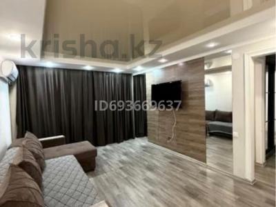 2-бөлмелі пәтер · 80 м² · 3/9 қабат, Шакарима 13 — Валиханова, бағасы: 16 000 ₸ в Семее