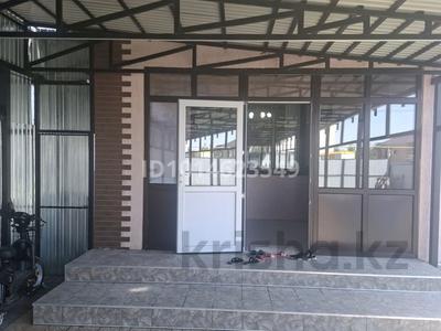 Отдельный дом · 3 комнаты · 120 м² · 5 сот., мкр. Зачаганск пгт, Бекимова 28/1 за 40 млн ₸ в Уральске
