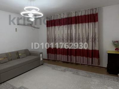 2-комнатная квартира · 60 м² · 1/5 этаж, мкр Акжайык 69/3 за 24 млн 〒 в Шымкенте, Абайский р-н