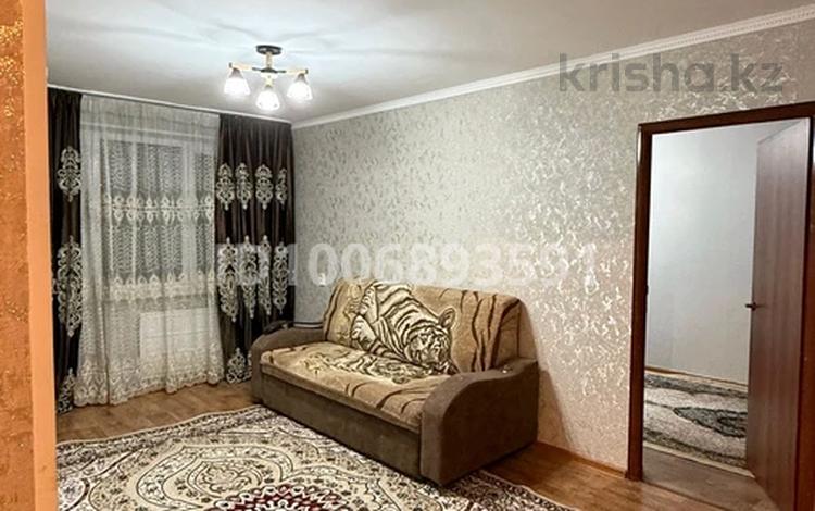 2-бөлмелі пәтер · 45 м² · 4/5 қабат, мкр Самал, Сейфуллин 22, бағасы: 110 000 ₸ в Таразе — фото 2