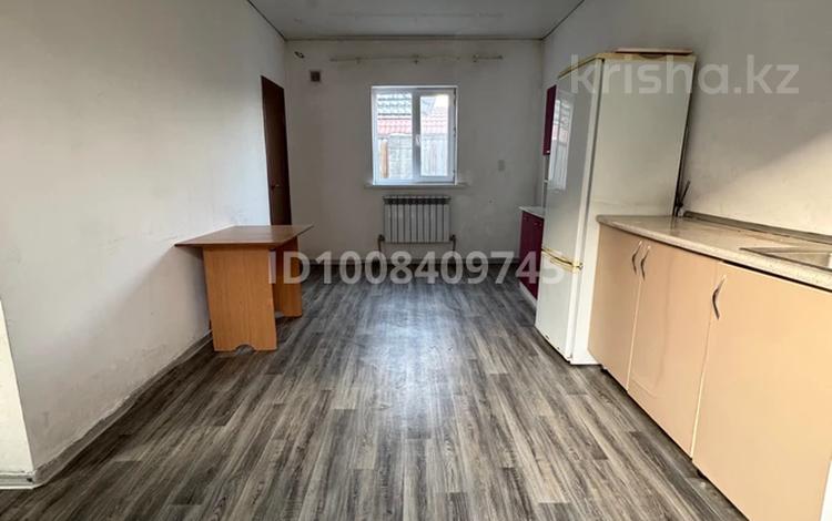 1-комнатная квартира · 30 м² · 1/1 этаж, Кокжиек 16 — Жайнак за 85 000 〒 в Боралдае (Бурундай), мкр Водник-2 — фото 2