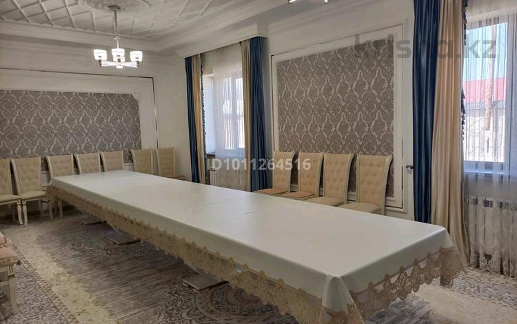 Отдельный дом · 6 комнат · 210 м² · 8 сот., Бәйдібек баба 282 за 51 млн ₸ в Таразе — фото 9