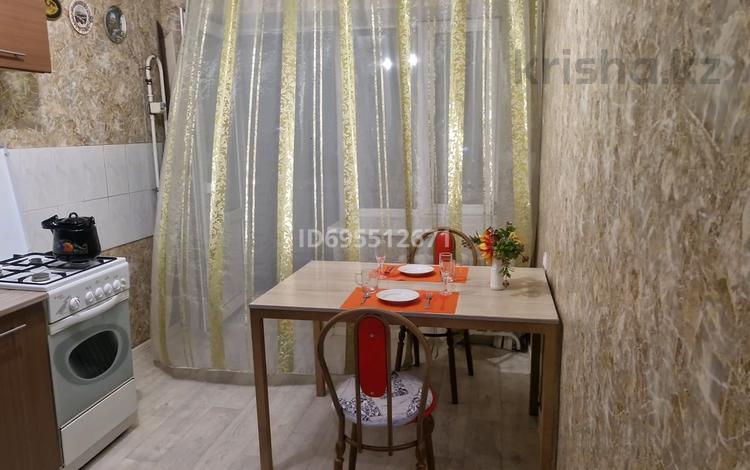 1-комнатная квартира · 42 м² · 4/9 этаж, 4 микрорайон 38 — Жигули за 1 000 ₸ в Уральске — фото 8