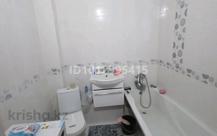 1-комнатная квартира · 50 м² · 2/5 этаж, Бурабай 13 за 16.8 млн ₸ в Актобе, мкр. Курмыш — фото 2