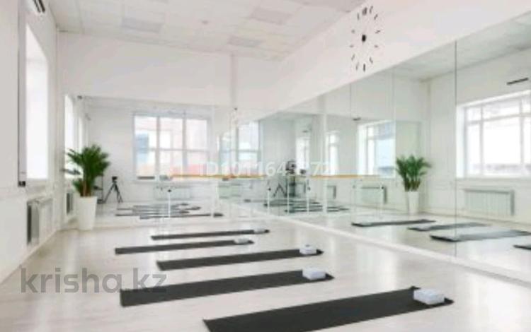 Свободное назначение · 286 м² за 77 777 ₸ в Уральске, мкр Астана — фото 47