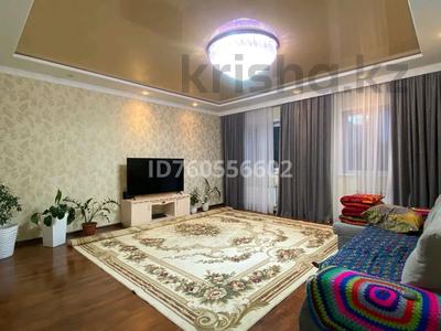 Отдельный дом · 5 комнат · 180 м² · 11 сот., Карбышева 42/1 — 2 рабочий. ДК. Молодежи за 55 млн ₸ в Уральске