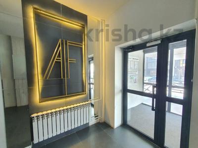 3-бөлмелі пәтер · 103.2 м² · 1/5 қабат, Увалиева 11, бағасы: 90 млн 〒 в Усть-Каменогорске