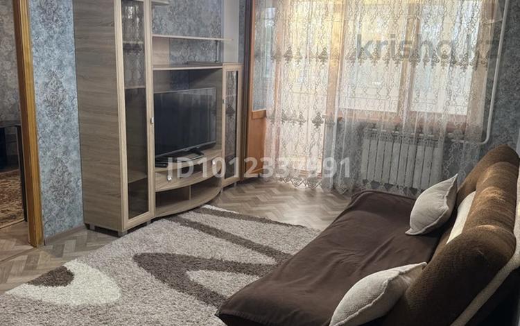 2-бөлмелі пәтер · 40 м² · 3/5 қабат, мкр Центральный, Абай 15 А, бағасы: 160 000 ₸ в Атырау — фото 2