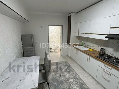 4-комнатная квартира · 120 м² · 4/5 этаж, 11 19 — Шнос, кафе Армад үсті, жолдың бойы за 25 000 〒 в Туркестане